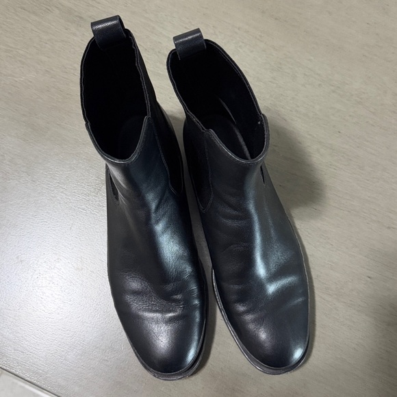 Vince | Cecyl Leather Ankle Boot in Black Size 8 - Picture 7 of 10